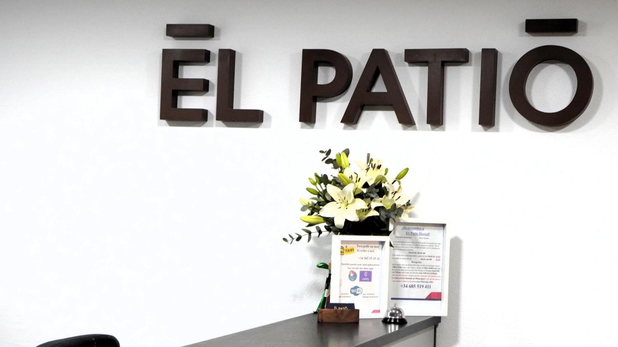 El Patio Hostal Аліканте Екстер'єр фото